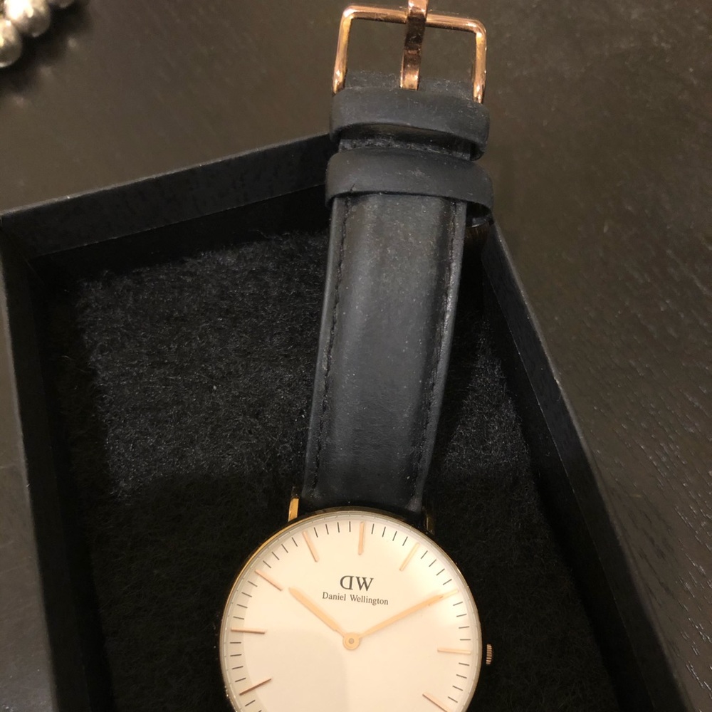 Daniel Wellington gold watch